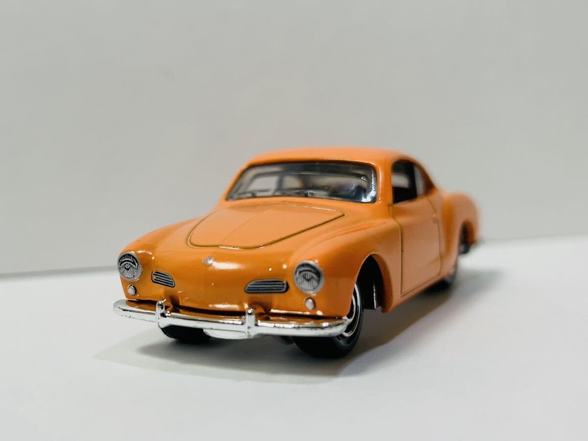 1/18 VW ミニカー カルマンギア 1/18 VW Karmann Ghia フォルクスワーゲン 1966 カルマンギア 白